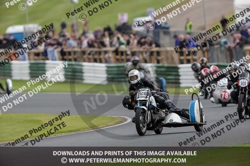 Vintage motorcycle club;eventdigitalimages;mallory park;mallory park trackday photographs;no limits trackdays;peter wileman photography;trackday digital images;trackday photos;vmcc festival 1000 bikes photographs